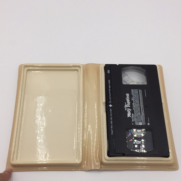 Walt Disney’s Mary Poppins VHS Home Video 023 - Picture 5 of 12